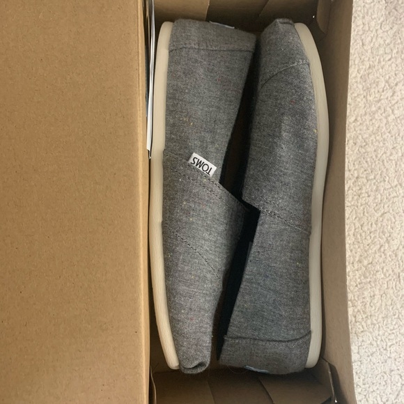 Toms Shoes - Tom’s size 9W